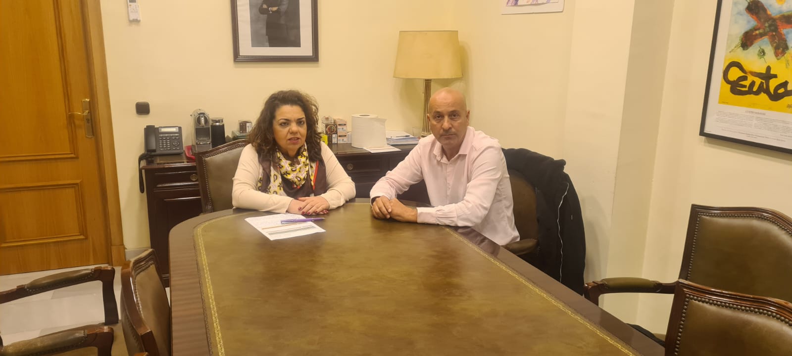 Cristina Pérez Valero, delegada de Gobierno en Ceuta junto a Rachid Sbihi, secretario general de AUGC en Ceuta.