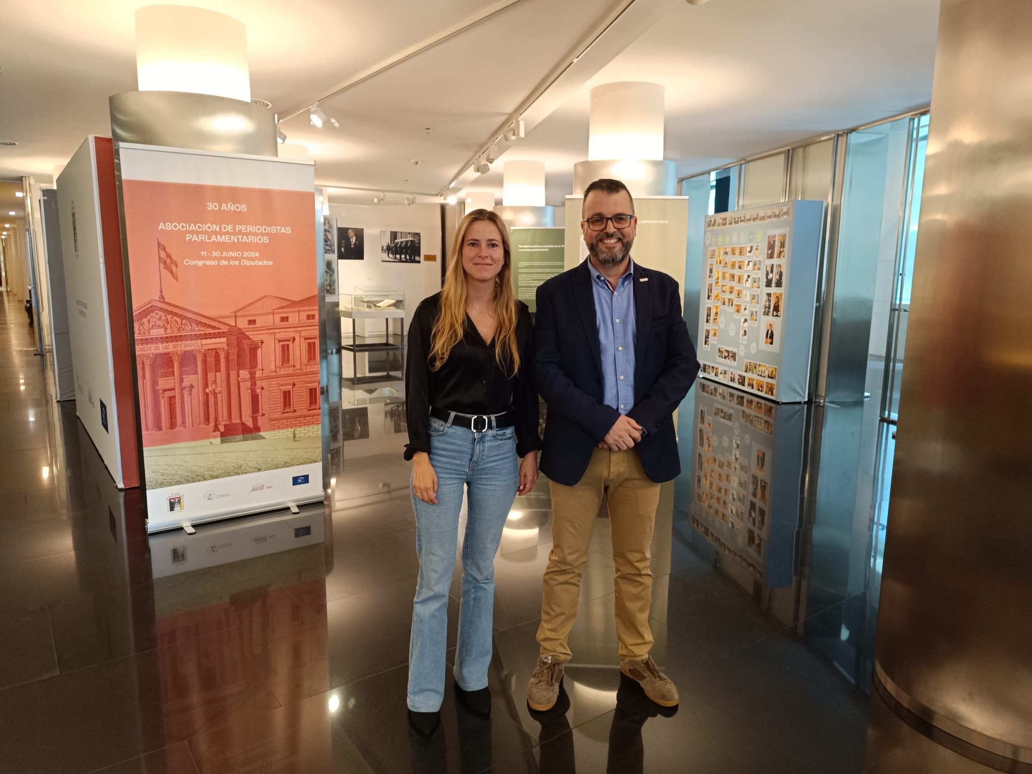 Jose Iniesta, secretario nacional de AUGC junto a Beatriz Fanjul, portavoz del Partido Popular en la Comisión de Violencia de Género