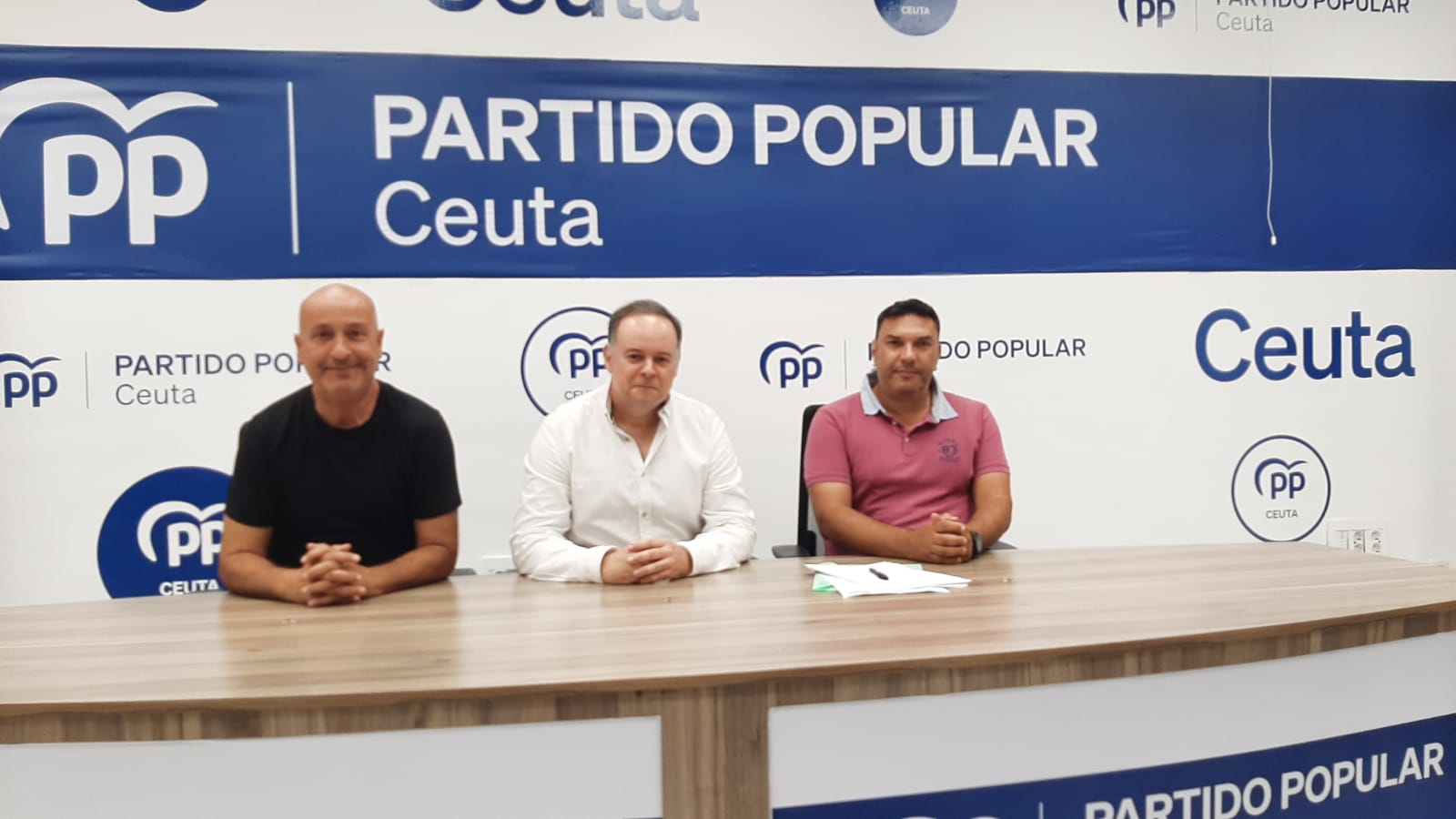 Rachid, Secretario General provincial de Ceuta en reunión con el Diputado por Ceuta del PP en el Congreso de los Diputados,  Javier Celaya.