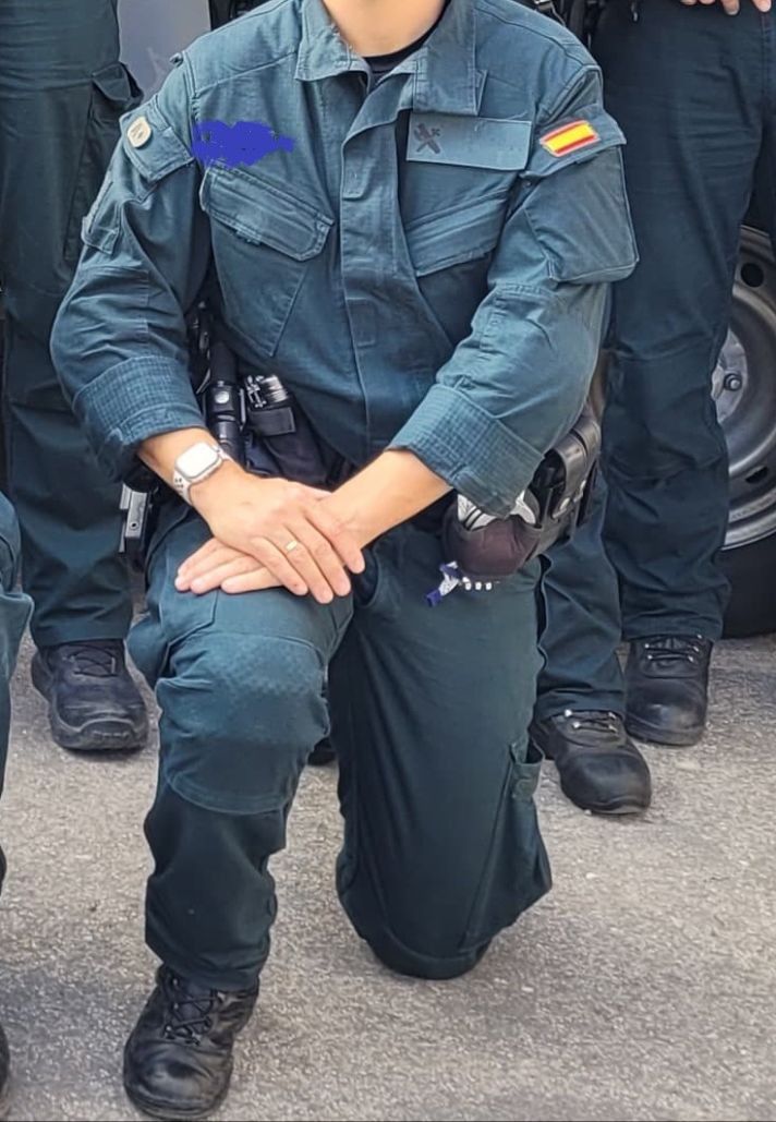 Un guardia civil con uniforme de USECIC. 