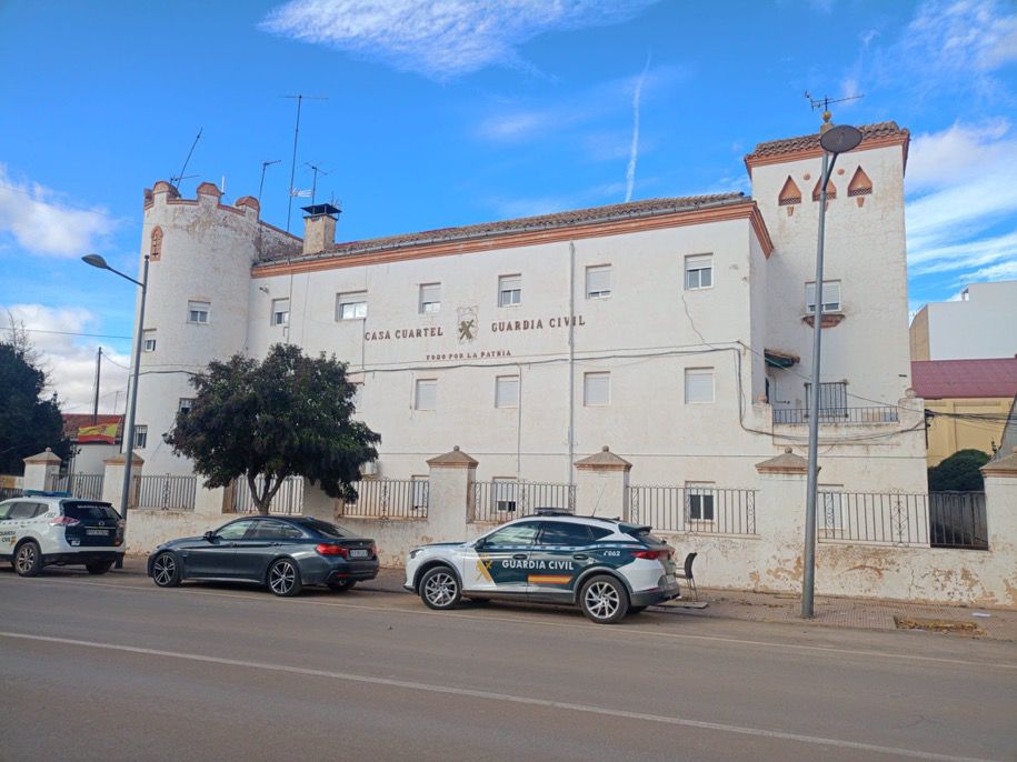 Pabellones del Puesto de la Guardia Civil en Utiel.