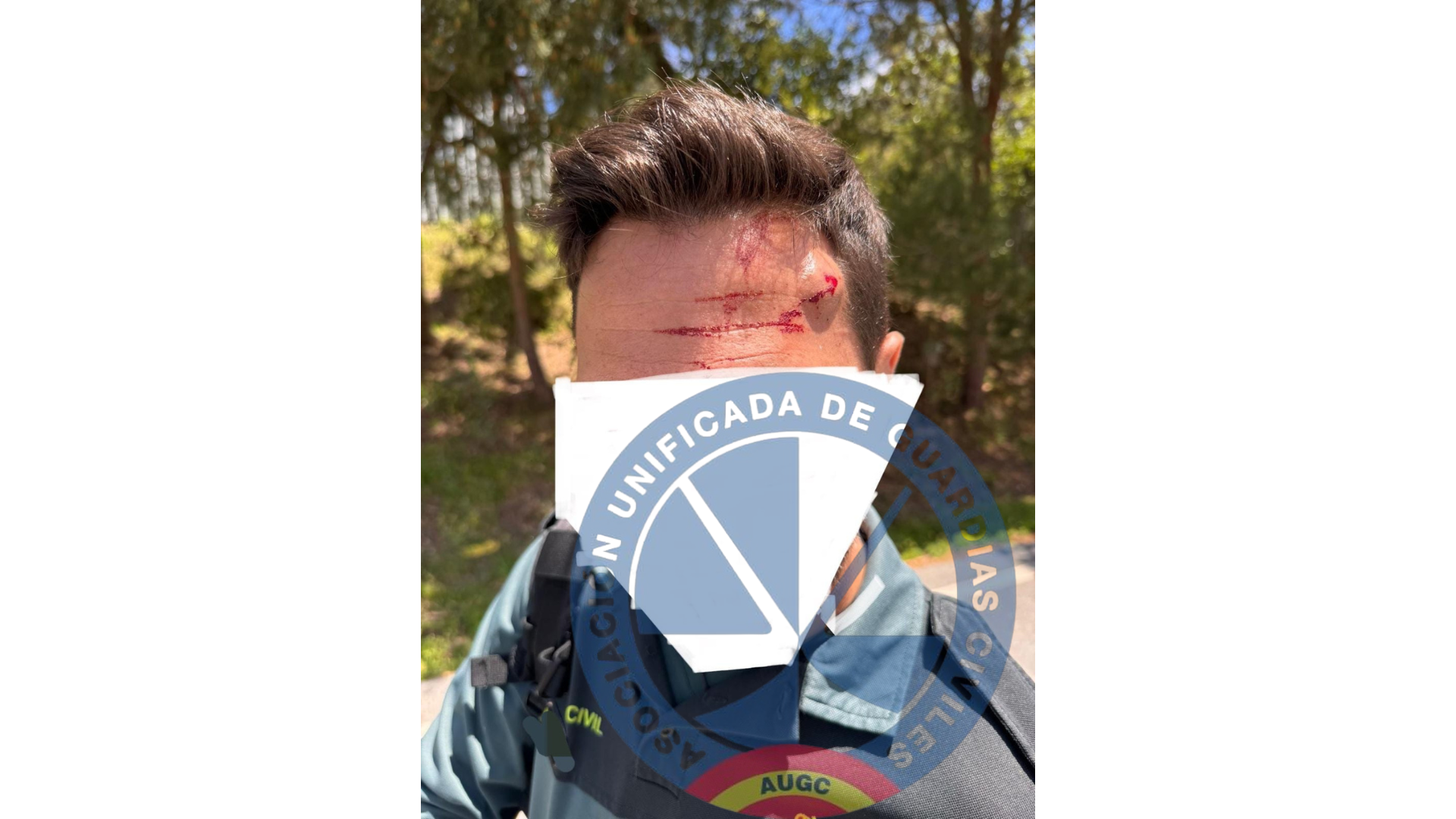 Un agente de la Guardia Civil agredido durante un asalto a la valla  en la valla de Ceuta.