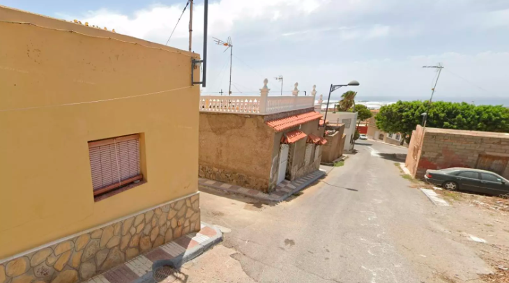 Inmediaciones de la calle Marte de Adra, lugar donde han ocurrido los hechos.  Google Maps