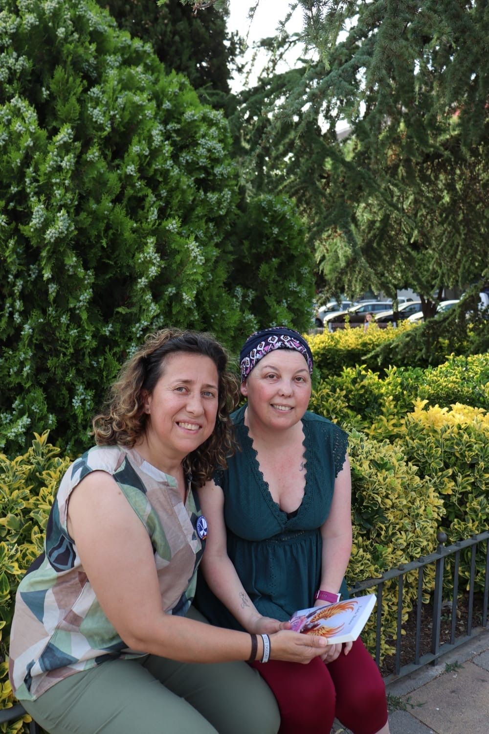 Eva Gómez, secretaria general de AUGC Madrid junto a Estela Muñoz.