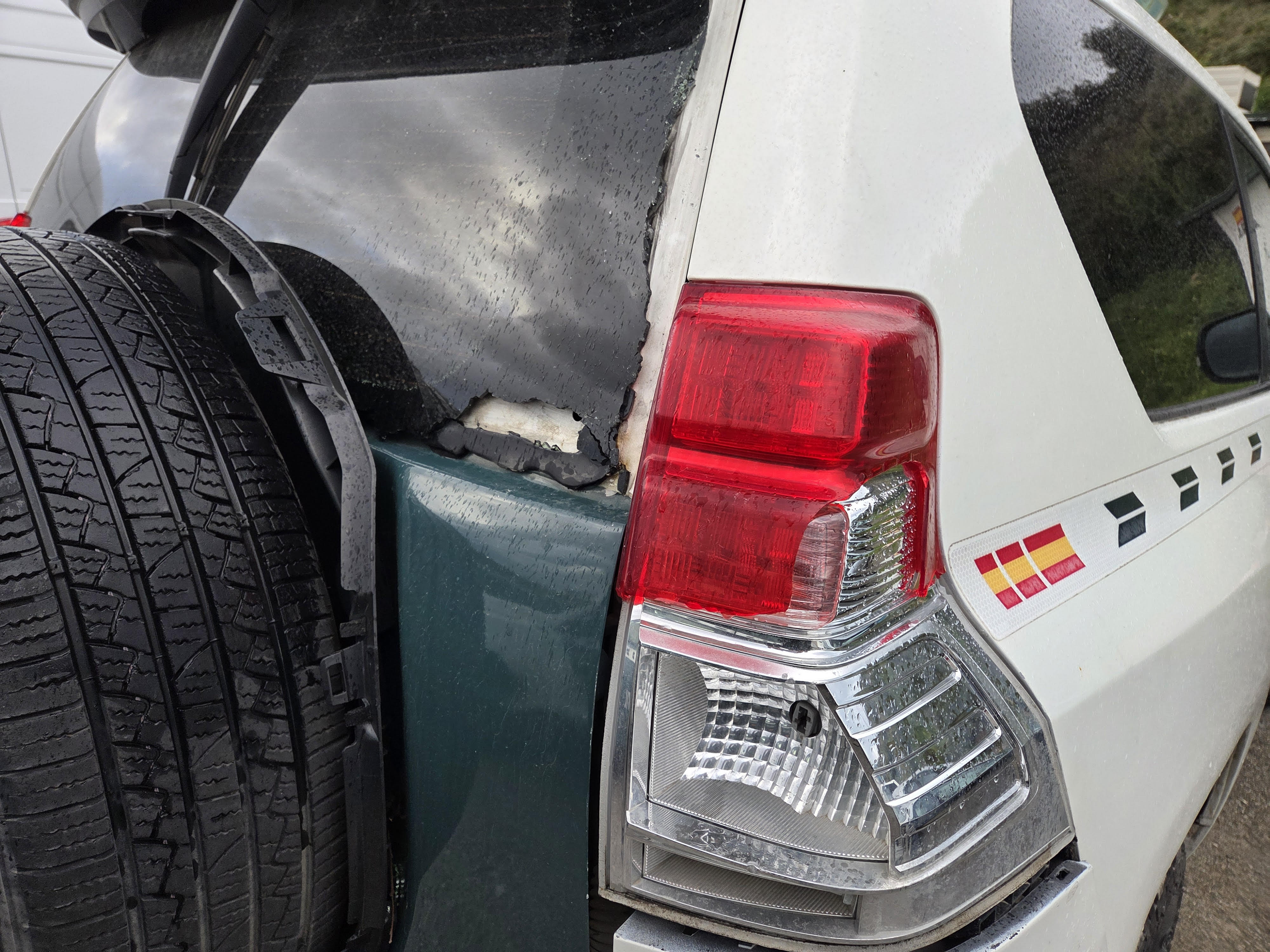 Vehículo apedreado en Ceuta