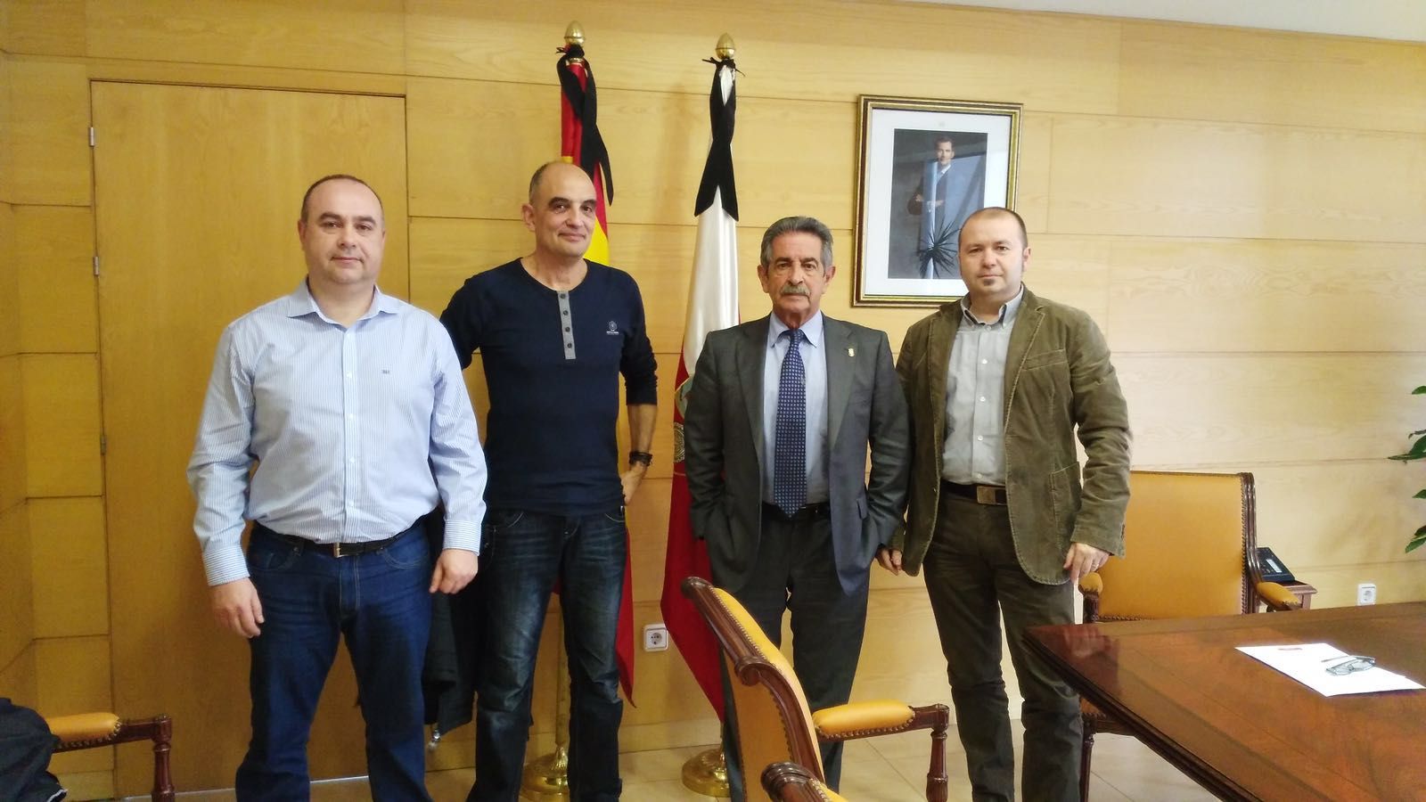 Reunión de AUGC con el presidente de Cantabria, Miguel Ángel Revilla