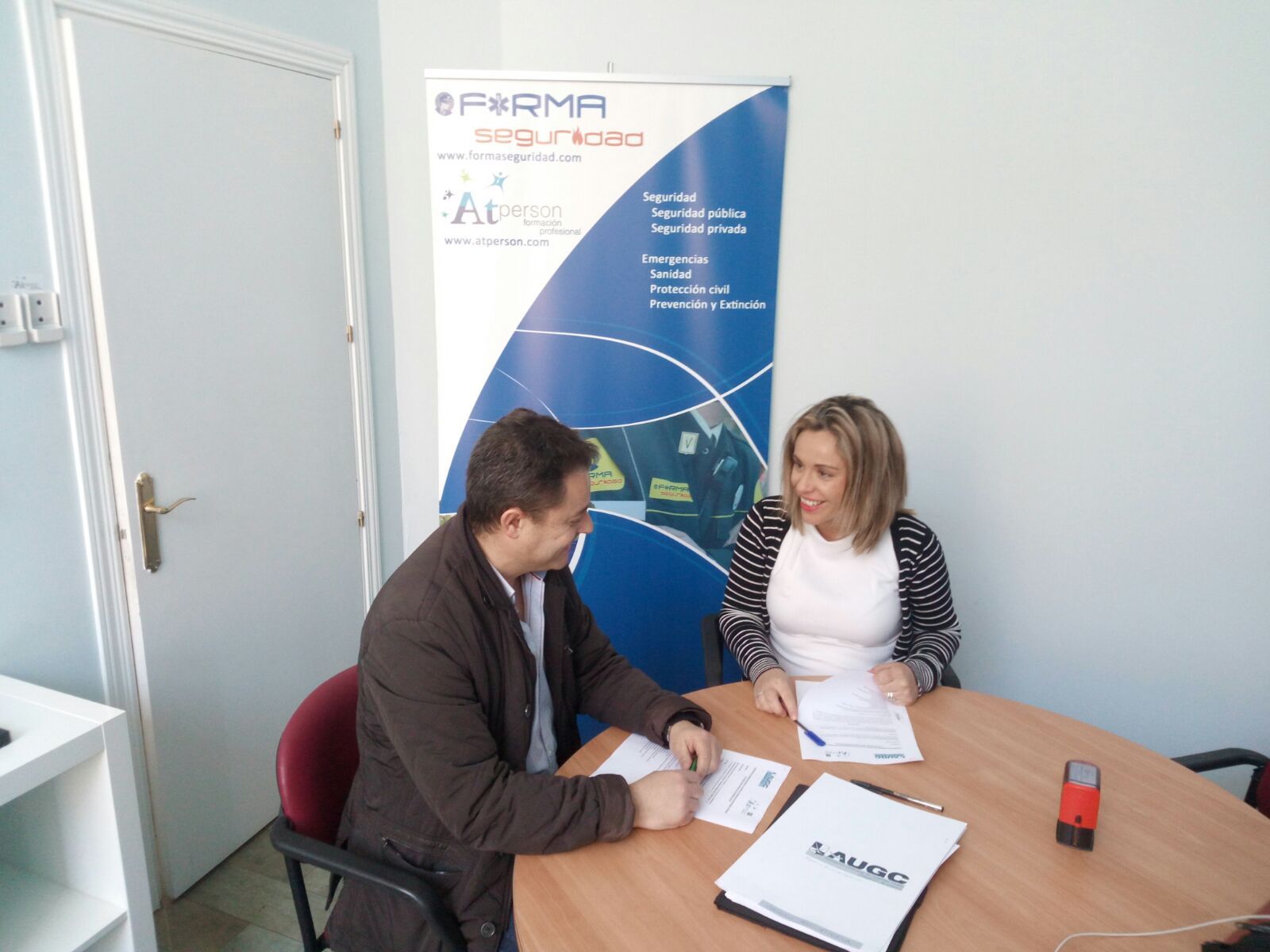 Firma convenio ATPerson
