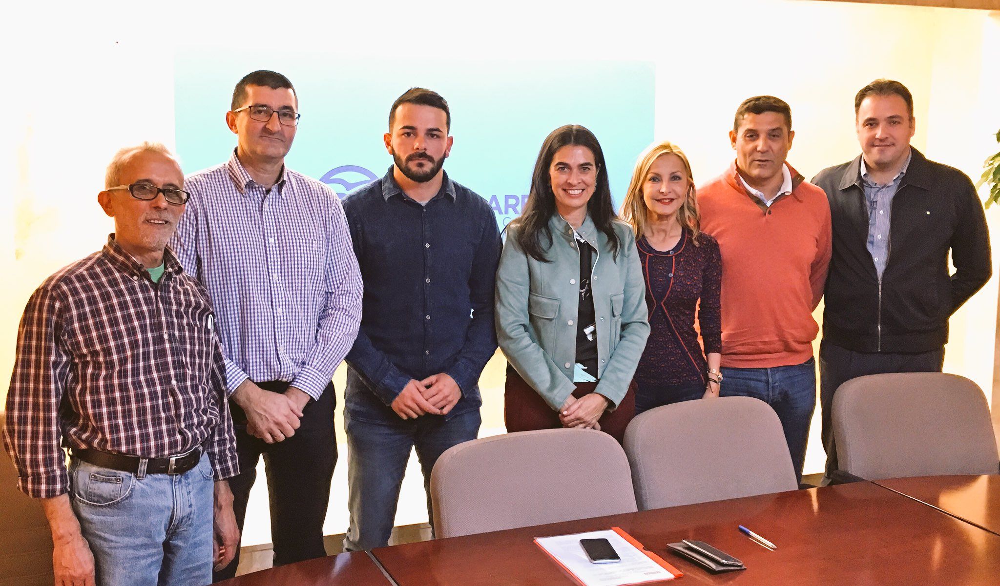 Representantes de AUGC Las Palmas, con miembros del Partido Popular canario en una reunión mantenida recientemente.