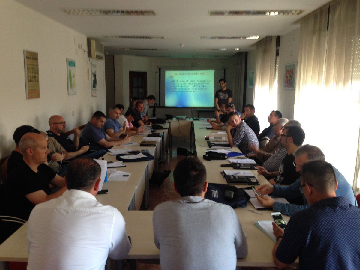 Más de treinta guardias civiles destinados en Andalucía han participado en este primer taller de prevención de conductas suicidas organizado por AUGC.