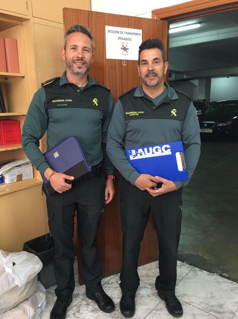 Los responsables de la Especialidad en AUGC posan tras la reunión con la Jefatura.