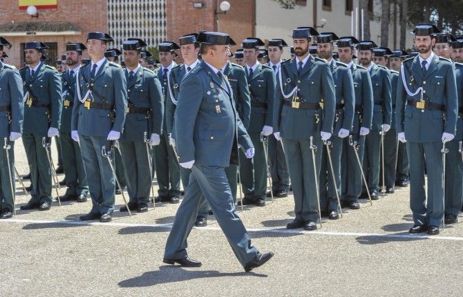 Imagen de archivo de una promoción de guardias civiles en la Academia de Baeza.