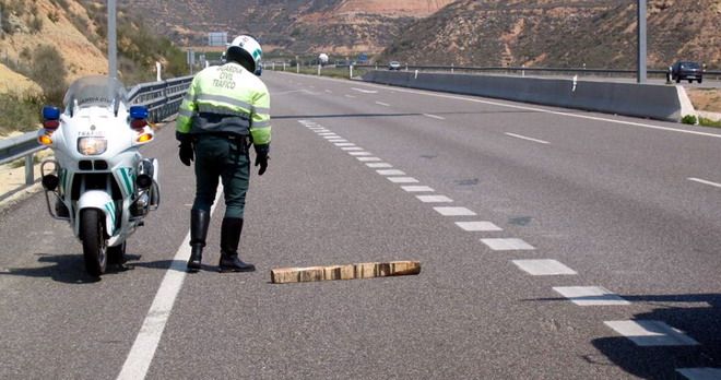 Un guardia civil durante un servicio.