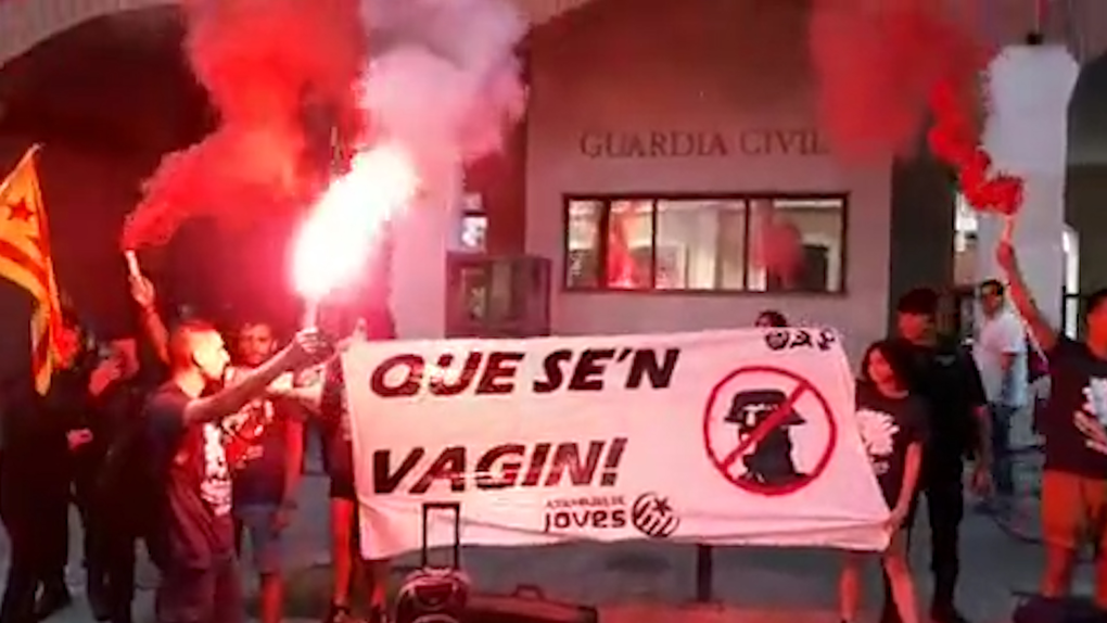 El acoso a los guardias civiles en Cataluña.