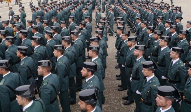 Jura de bandera de la 122ª promocion en la Academia de Guardias y Suboficiales de la Guardia Civil, en Baeza (Jaen). MUNDO