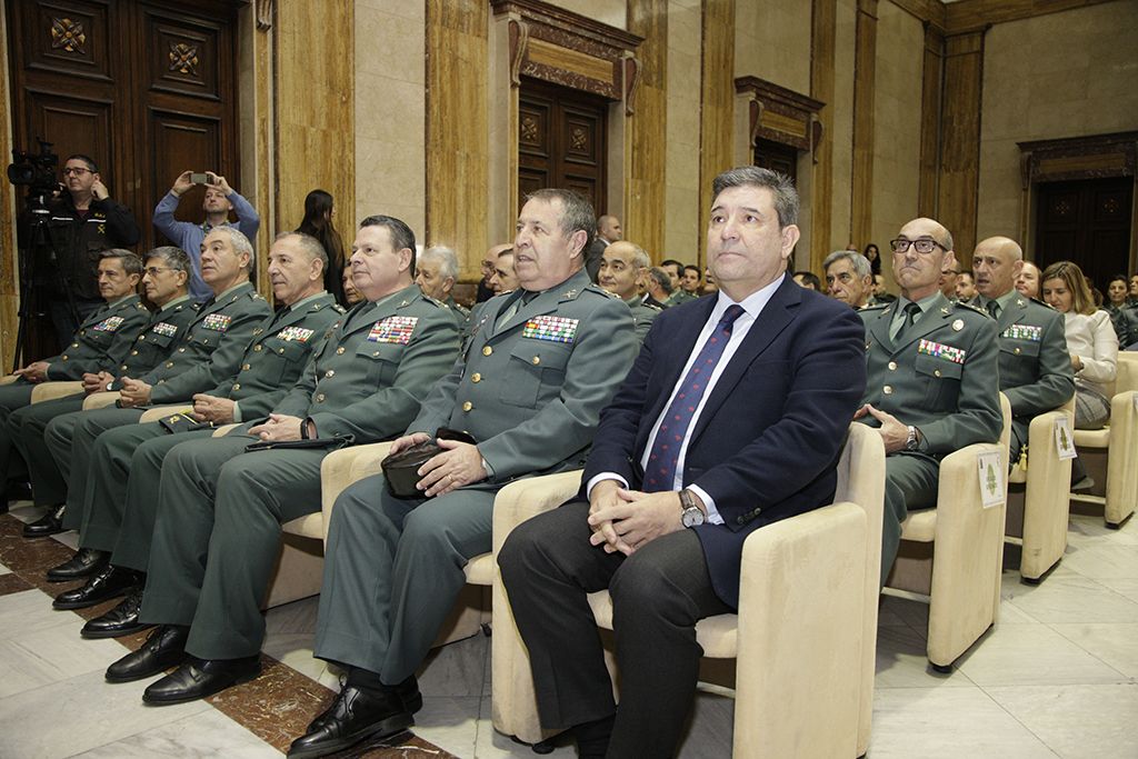 El director general de la Guardia Civil, José Manuel Holgado, junto con altos mandos en un acto celebrado en la Dirección.