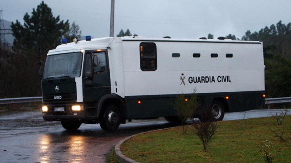 Un furgón de la Guardia Civil para traslado de presos.