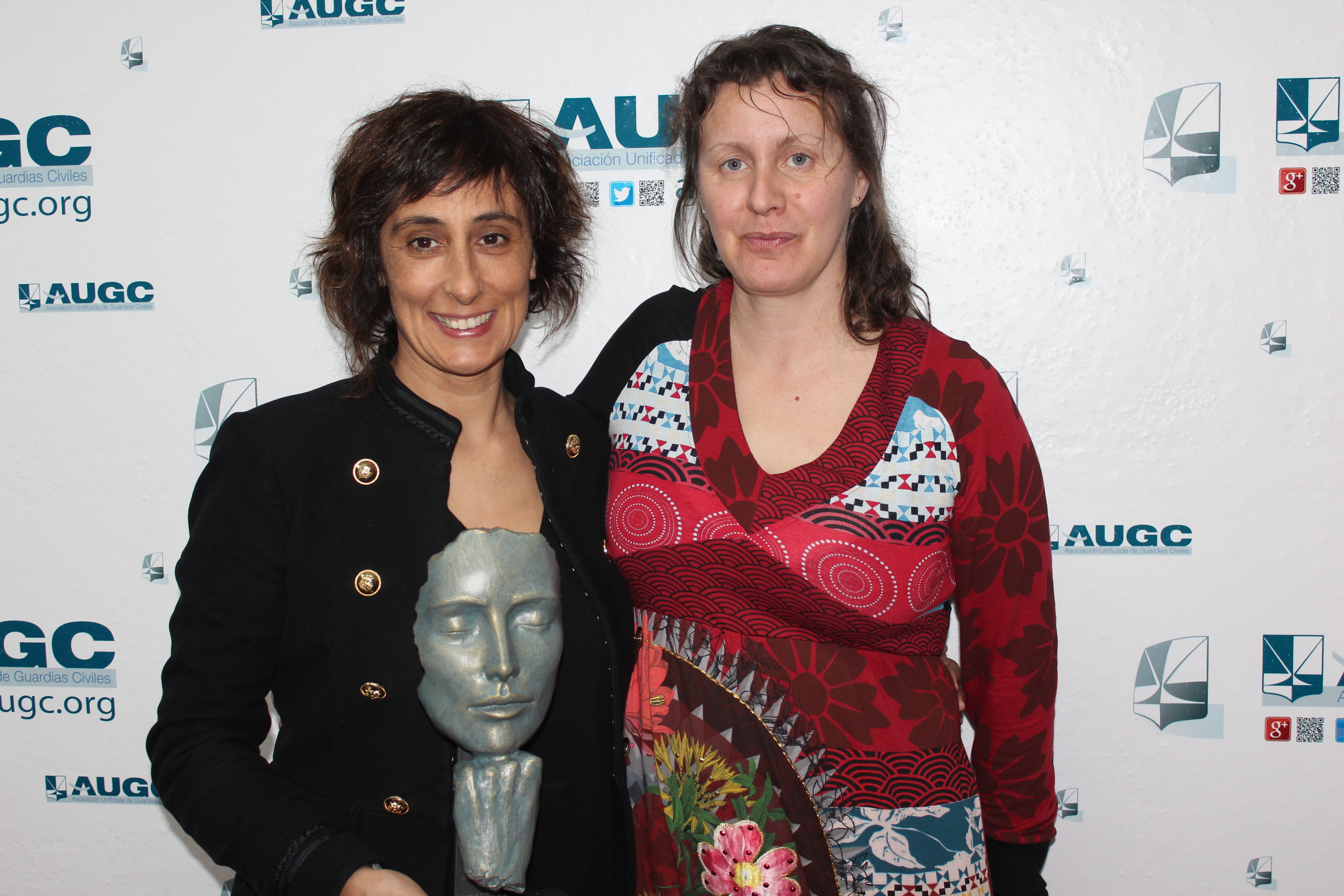 Alicia Sánchez (derecha), con su predecesora Pilar Villacorta.