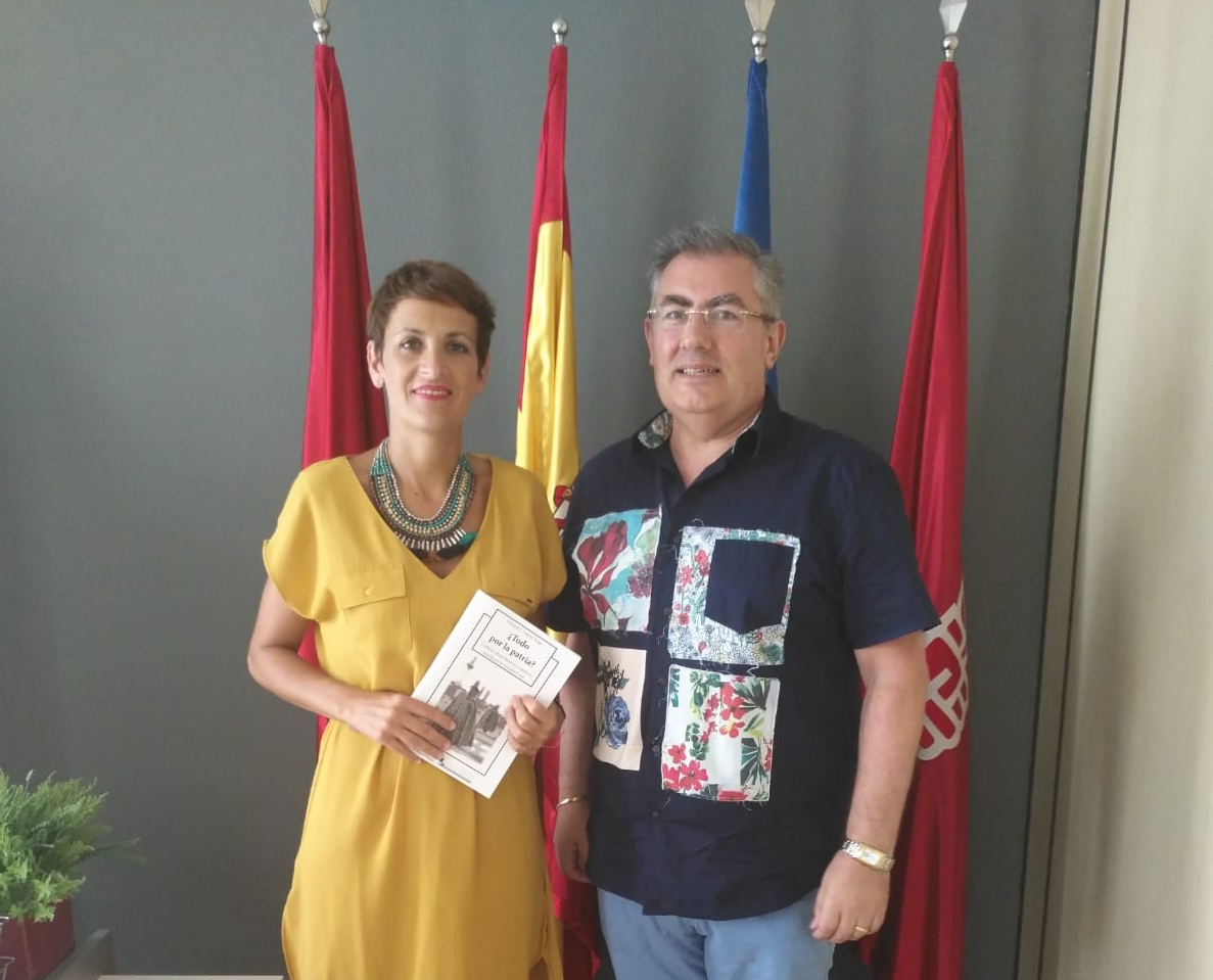 Momento del encuentro entre la Secretaria General del Partido Socialista de Navarra, Dª.  María Chivite Navascués, y AUGC Navarra.