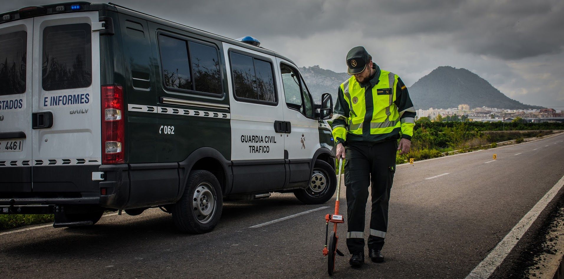Con turnos de trabajo, los guardias civiles podrían conciliar su vida laboral y familiar.