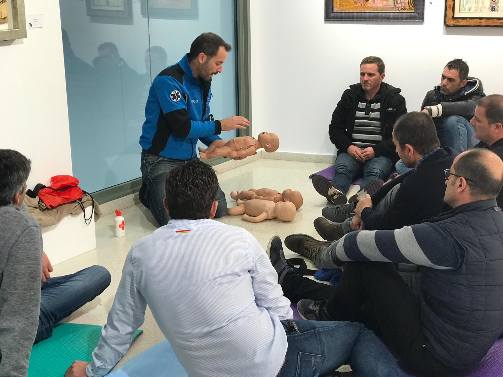 En el curso se impartieron técnicas de primeros auxilios y reanimación.