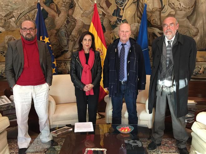 De izquierda a derecha: José Morata, Margarita Robles, Cabo Rosas y José Piñeiro.