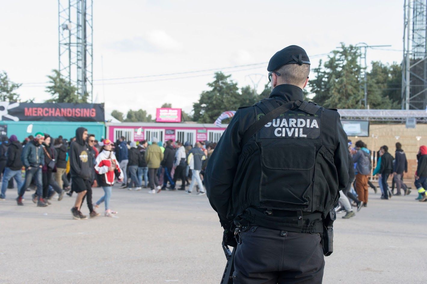 En la reunión se informó de que el proyecto de Orden PCI, por la que se aprueban las normas de uniformidad de la Guardia Civil, se retiraba del orden del día.