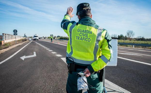 Control de carretera de la Guardia Civil.
