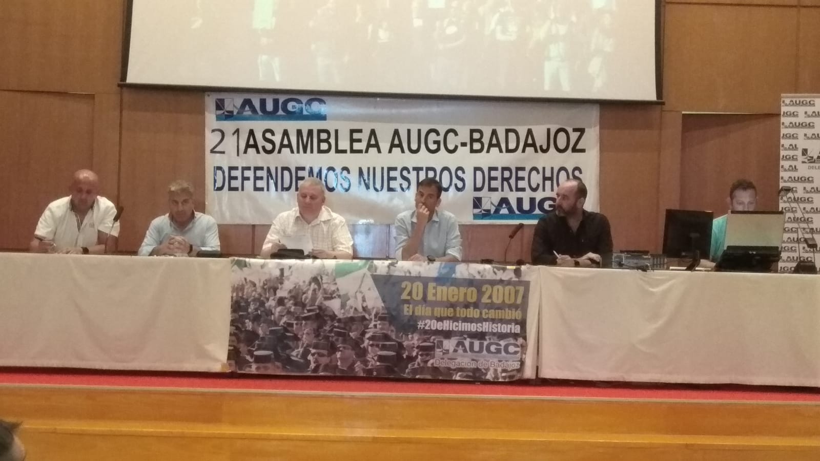 Durante la asamblea se repasaron las actividades llevadas a cabo por la delegación en Badajoz de AUGC durante el último año.