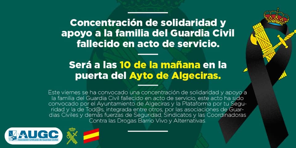 La concentración ha tenido lugar frente al Ayuntamiento de Algeciras.