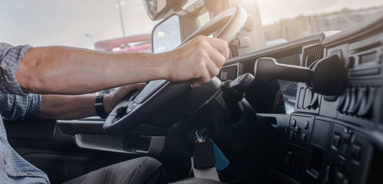 La sanción se desencadenó tras la retirada del permiso de conducir del agente.