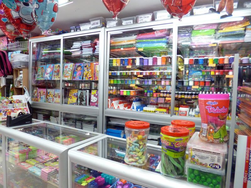 El agente había solicitado la compatibilidad para poder trabajar en un pequeño negocio familiar, una papelería.