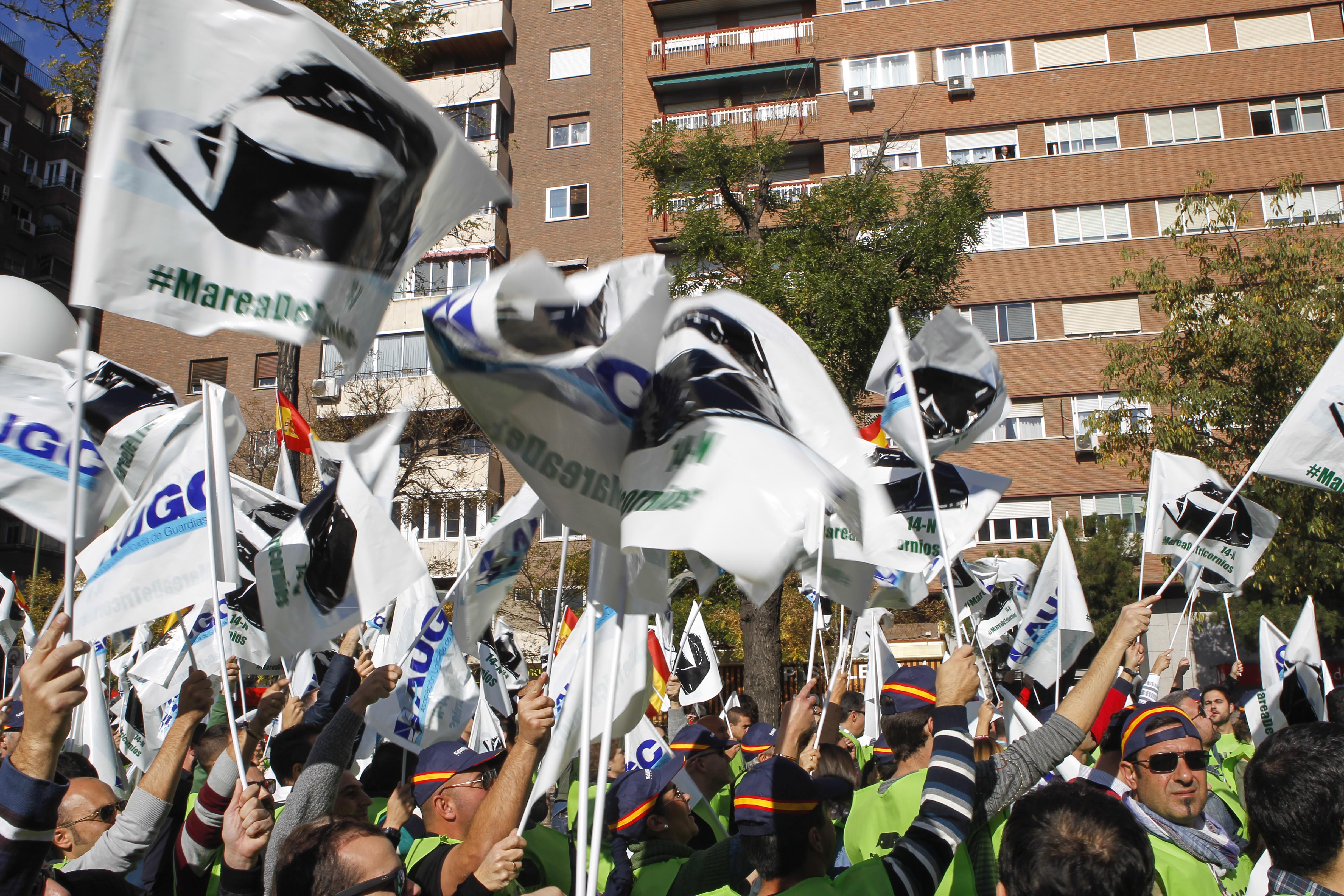 Imagen de la Marea de Tricornios, manifestación celebrada en noviembre de 2015 ante la Dirección General de la Guardia Civil.