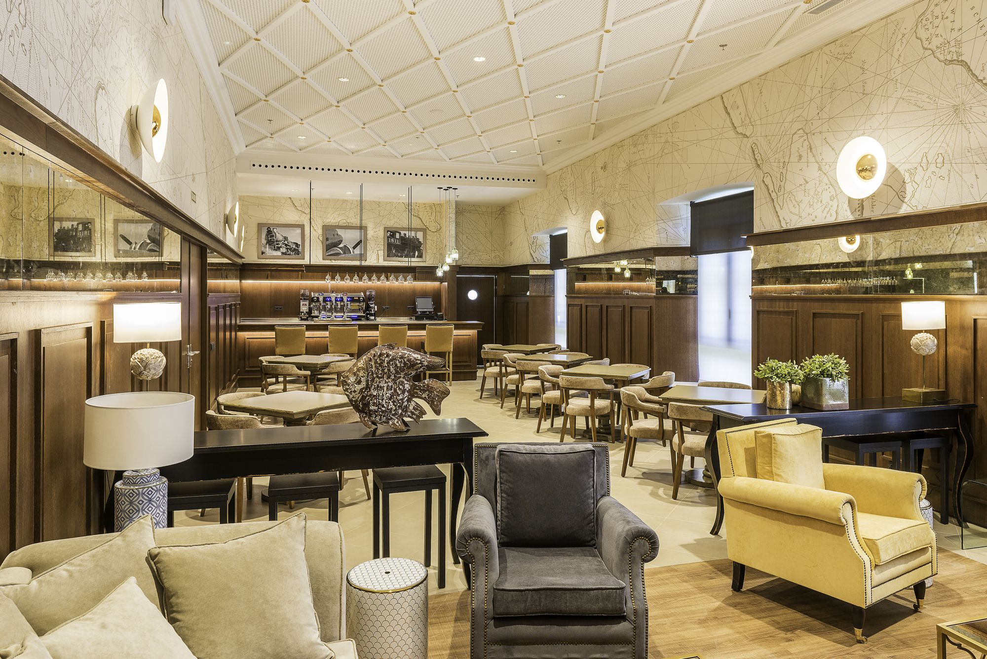 Salón de la Residencia del Colegio Infanta María Teresa, en Madrid, de la Asociacion Pro-Huérfanos de la Guardia Civil.