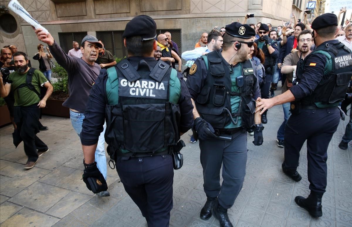 Imagen de archivo de agentes del GRS en Cataluña.