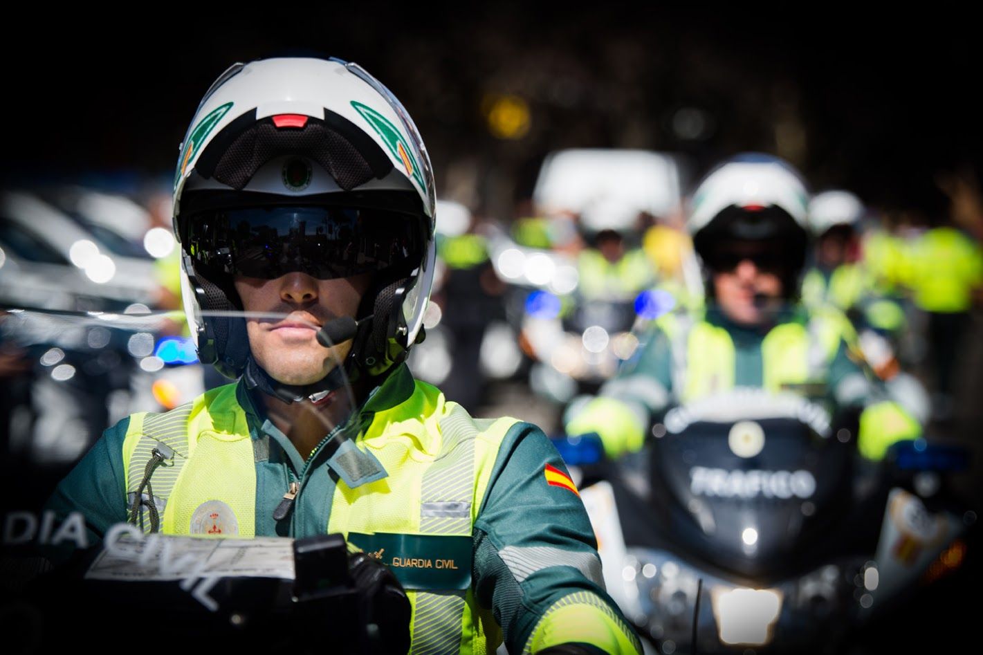 Agentes de la Agrupación de Tráfico de la Guardia Civil.