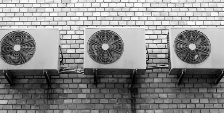 La legislación impone una climatización adecuada de las instalaciones de trabajo.