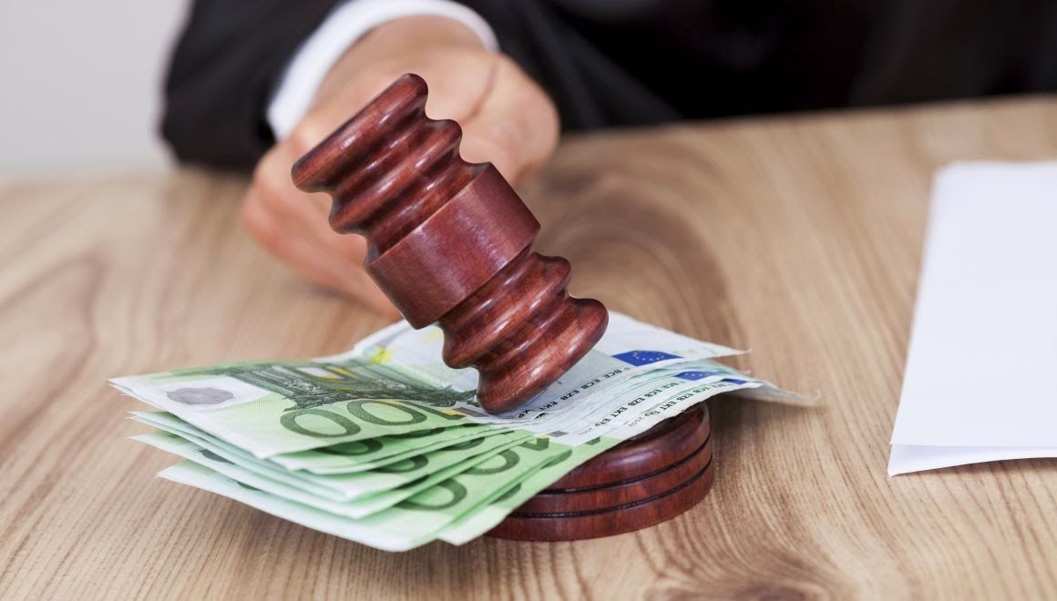 El guardia civil agredido será indemnizado con 9.000 euros.