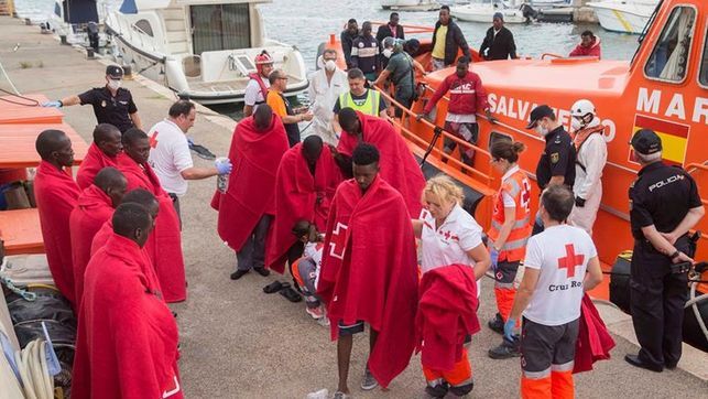 Llegada de inmigrantes irregulares a las costas de Murcia. Llegada de inmigrantes irregulares a las costas de Murcia.