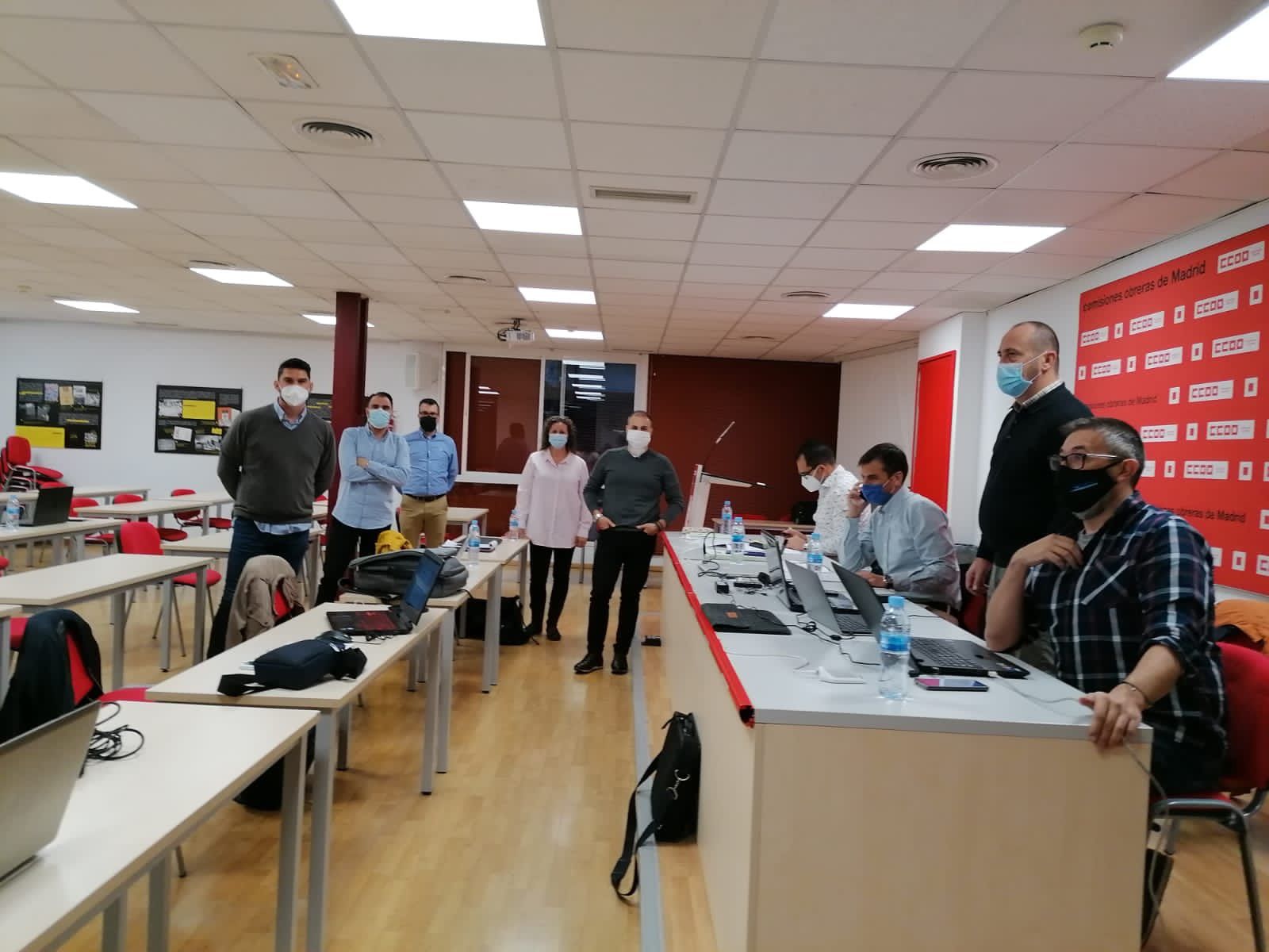 Los miembros de la Junta Directiva Nacional de AUGC, instantes antes del comienzo de la Asamblea.