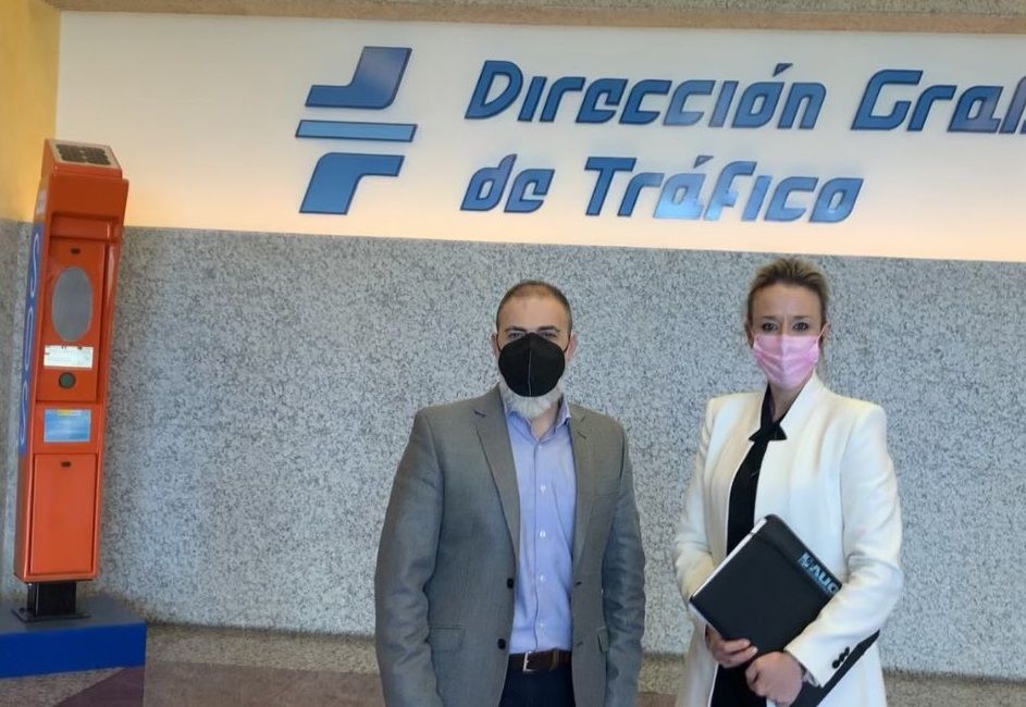 Los representantes de AUGC, antes de la reunión en la DGT.