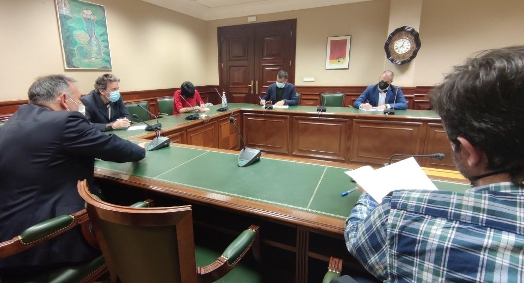 Durante la reunión se abordó también el retroceso en el derecho de representación de los guardias civiles.