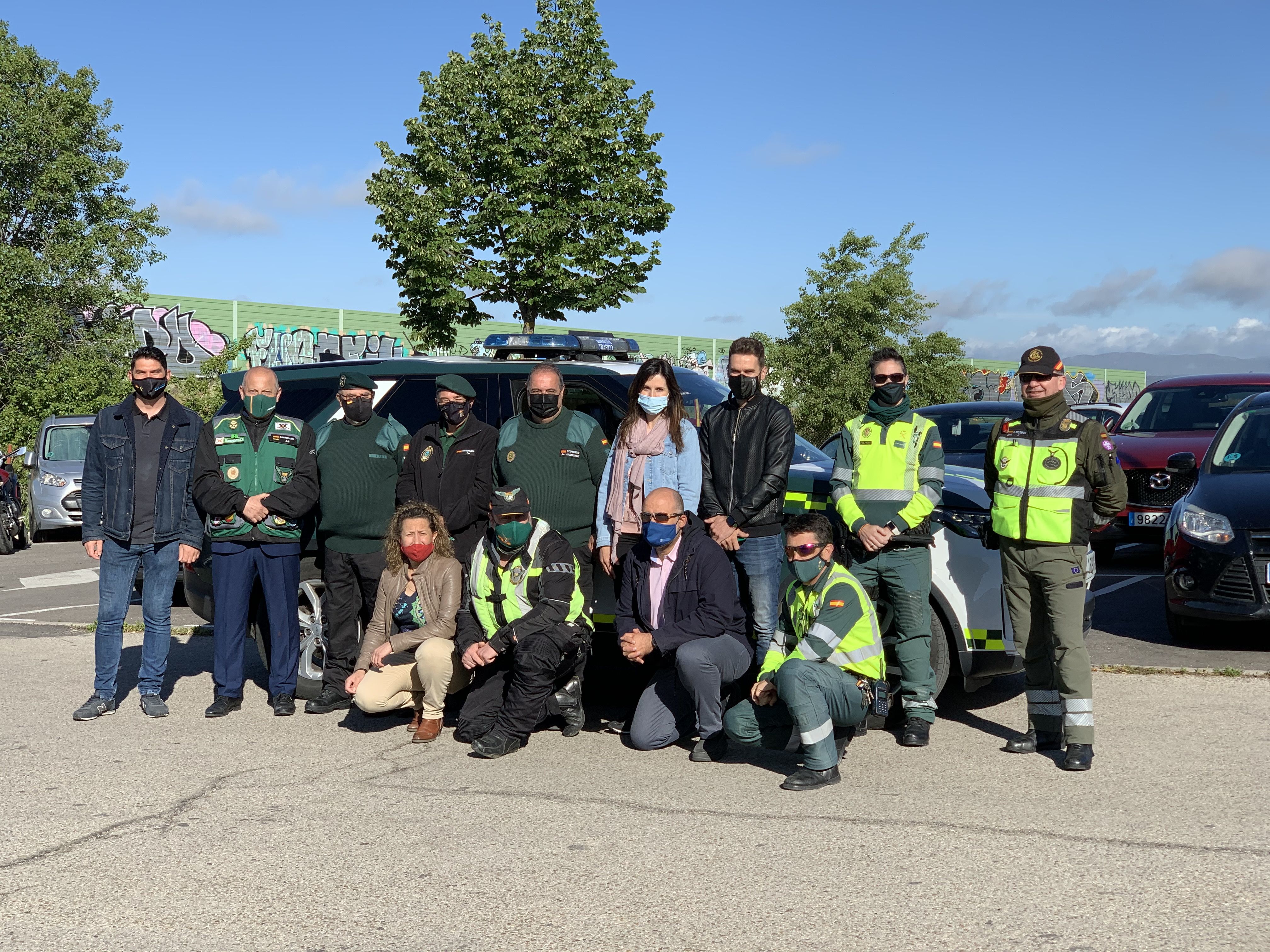 Integrantes de la comitiva que escolta a Alejandro hasta el Hospital de Parapléjicos de Toledo.