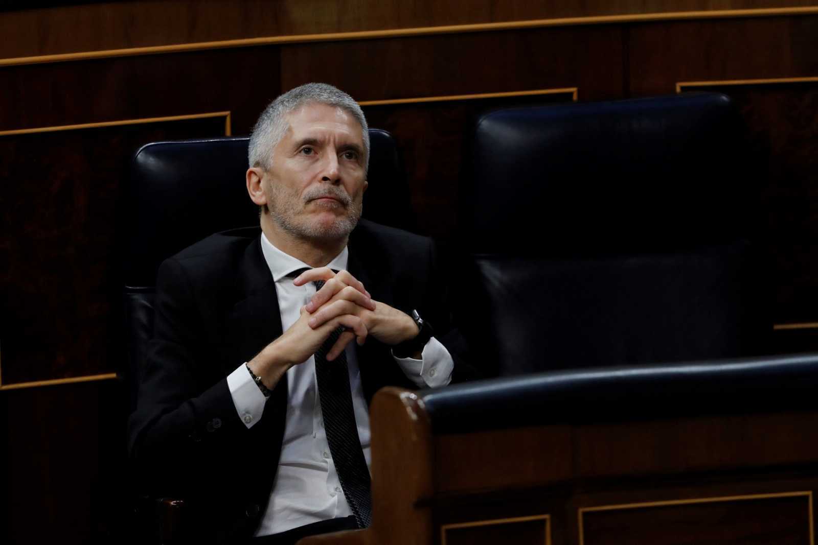 El ministro del Interior, Fernando Grande Marlaska, en su escaño en el Congreso.