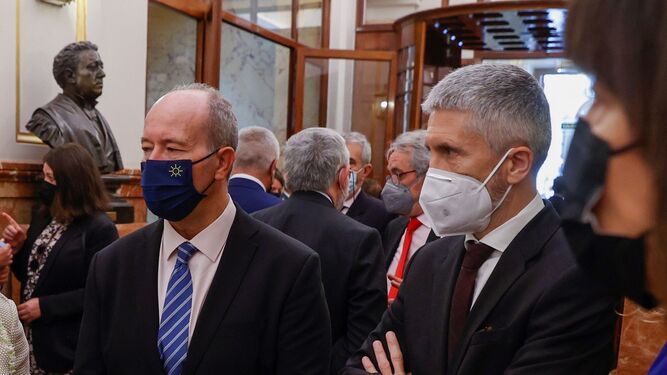 Los ministros Campo (izqda) y Grande Marlaska, en el Congreso. Foto J.J. Guillén EFE.