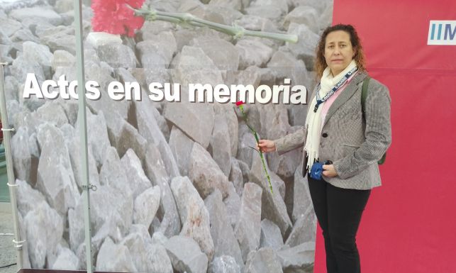 Eva María Gómez en el primer acto conmemorativo de la mañana.