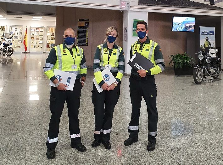 Representantes de AUGC en una de las reuniones con los responsables de la Agrupación de Tráfico de la Guardia Civil.