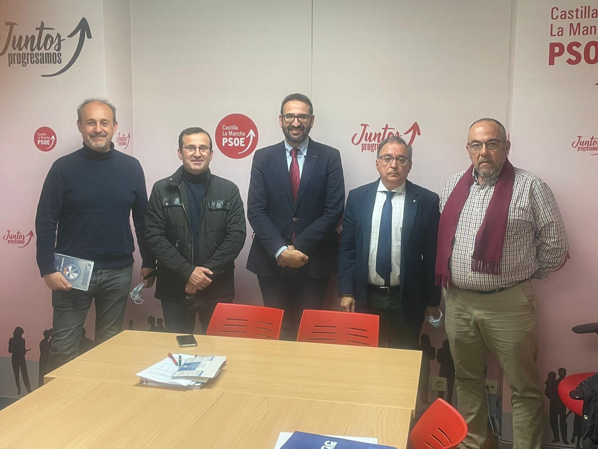 Integrantes de la Federación de AUGC en Castilla-La Mancha se han reunido este miércoles con los representantes regionales del PSOE.