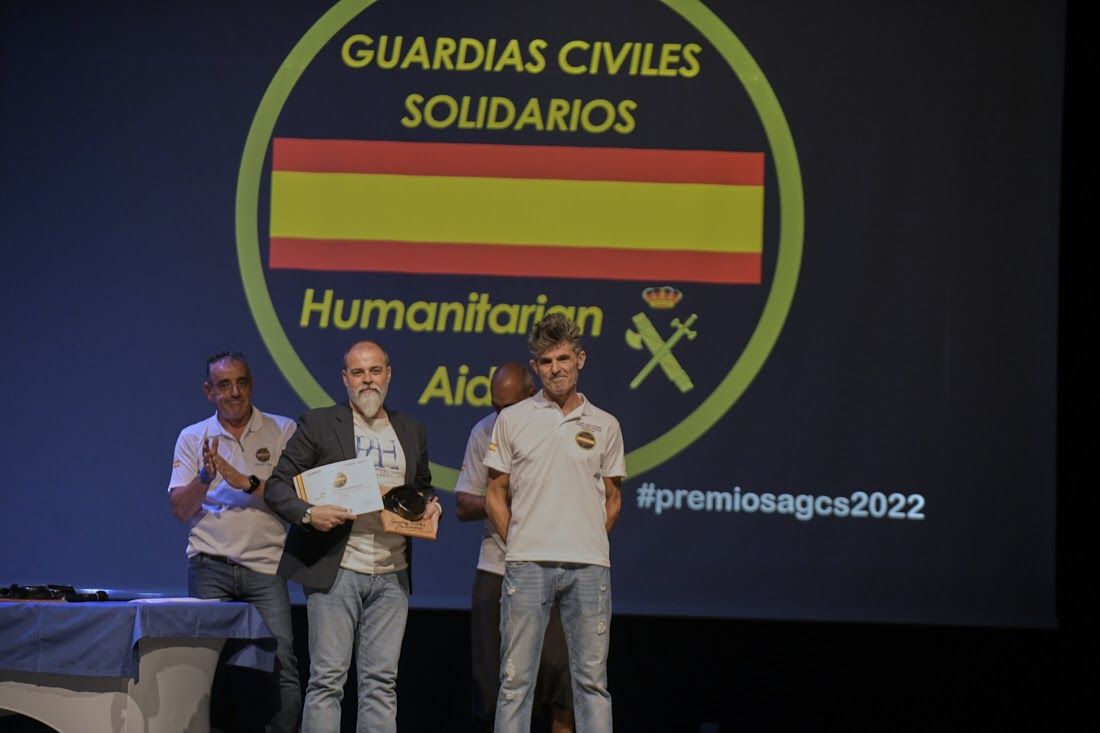 La Asociación Unificada de Guardias Civiles recibe el ‘Tricornio Solidario’ de la Asociación de Guardias Civiles Solidarios