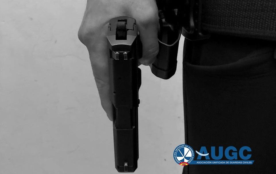 Tradicionalmente, la Dirección General ha optado por negar o por restarle importancia al problema, por lo que valoramos este paso que tantos años lleva peticionando AUGC.