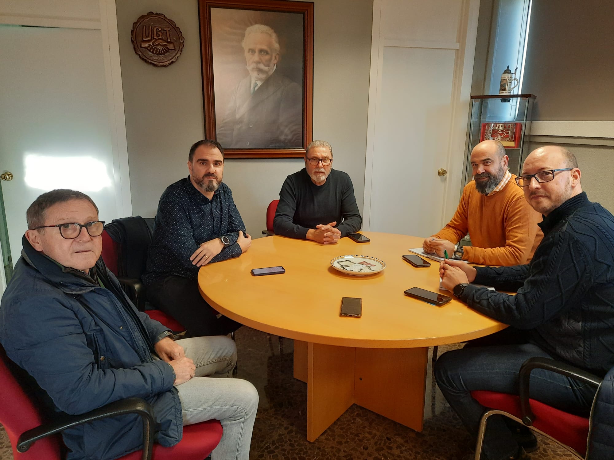 La mesa se celebró el día 20 de este mes. 